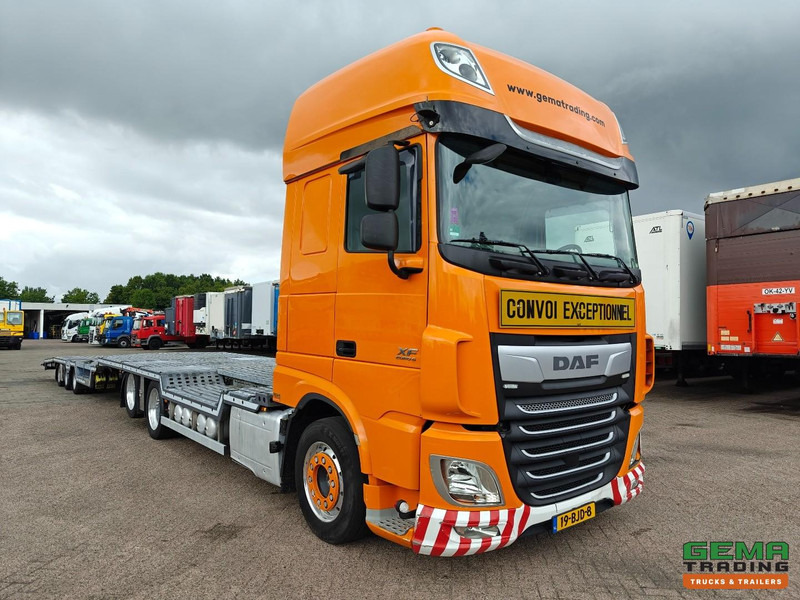 DAF XF 440 FAS 6x2 SuperSpaceCab Euro6C - Retarder + Recker 3-Assige Aanhanger - Wielkuipen - Hydraulische knik en uitschuifbaar - 02/2026 APK - Caminhão transporte de veículos: foto 4 DAF XF 440 FAS 6x2 SuperSpaceCab Euro6C - Retarder + Recker 3-Assige Aanhanger - Wielkuipen - Hydraulische knik en uitschuifbaar - 02/2026 APK - Caminhão transporte de veículos: foto 4