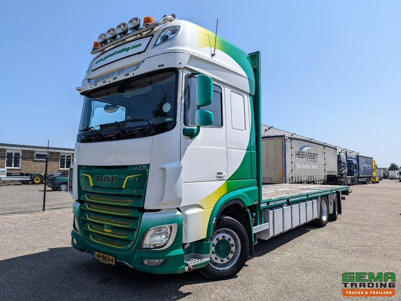 DAF XF 530 FAN 6x2/4 SuperSpaceCab Euro6C - Retarder - OpenLaadbak 7.4M - SmartTacho V2 - NOKKENAS problem - 05/2026 APK - Camião de caixa aberta/ Plataforma: foto 1 DAF XF 530 FAN 6x2/4 SuperSpaceCab Euro6C - Retarder - OpenLaadbak 7.4M - SmartTacho V2 - NOKKENAS problem - 05/2026 APK - Camião de caixa aberta/ Plataforma: foto 1