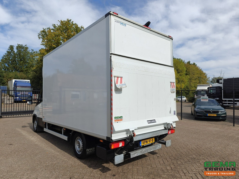 Iveco 35S18 Hi-Matic 4x2 Dagcab Euro6E - Gesloten Bak 4.2M - Laadklep 1000KG - Navi - 03/2026 APK - Carrinha de contentor: foto 3 Iveco 35S18 Hi-Matic 4x2 Dagcab Euro6E - Gesloten Bak 4.2M - Laadklep 1000KG - Navi - 03/2026 APK - Carrinha de contentor: foto 3