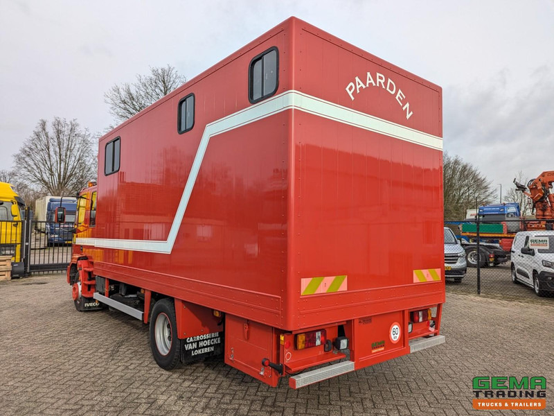 Iveco Tector ML120E24D 4x2 Euro3 DubbelCabine - Paardenwagen 3-Paards - Kleedruimte - Hydraulische klep- TOP! - Caminhão para transporte de cavalos: foto 4 Iveco Tector ML120E24D 4x2 Euro3 DubbelCabine - Paardenwagen 3-Paards - Kleedruimte - Hydraulische klep- TOP! - Caminhão para transporte de cavalos: foto 4