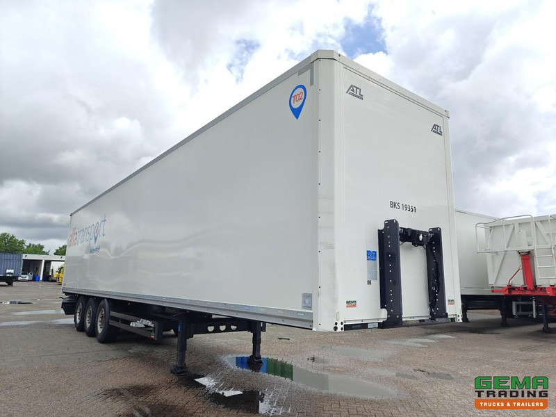 Kögel S24-1 3-Assen SAF - Schijfremmen - Gesloten Opbouw - Semireboque furgão: foto 5 Kögel S24-1 3-Assen SAF - Schijfremmen - Gesloten Opbouw - Semireboque furgão: foto 5