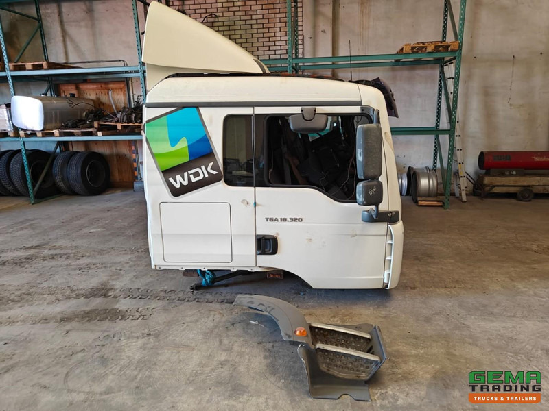 MAN TGA Cabine - Cabine e interior de Caminhão: foto 2 MAN TGA Cabine - Cabine e interior de Caminhão: foto 2