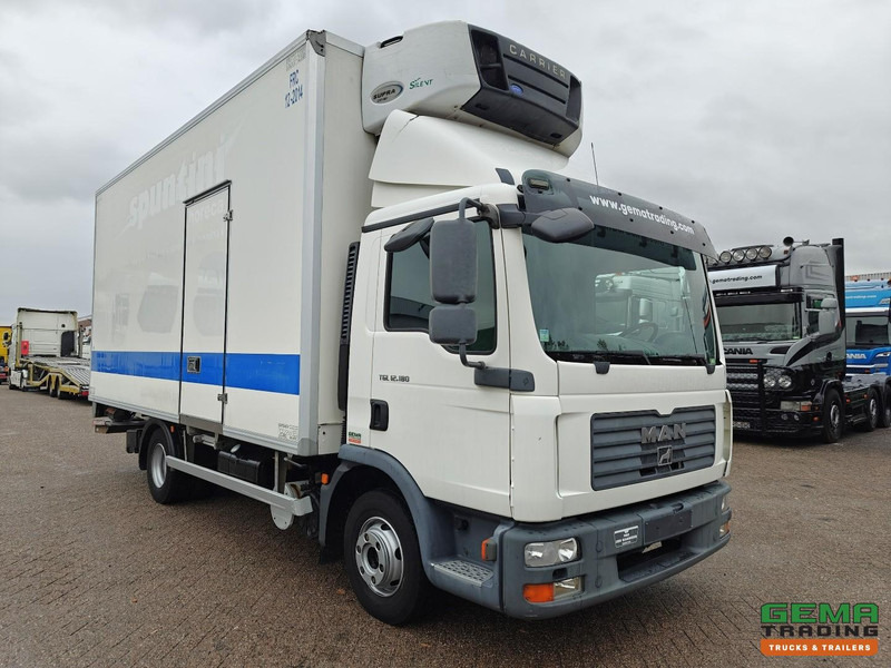 MAN TGL 12.180 4x2 Dagcabine Euro4 - Koel-Vriesbak 5.5m - Carrier Supra 850Mt - Laadklep 1500KG - 02/2026 APK - Caminhão frigorífico: foto 4 MAN TGL 12.180 4x2 Dagcabine Euro4 - Koel-Vriesbak 5.5m - Carrier Supra 850Mt - Laadklep 1500KG - 02/2026 APK - Caminhão frigorífico: foto 4