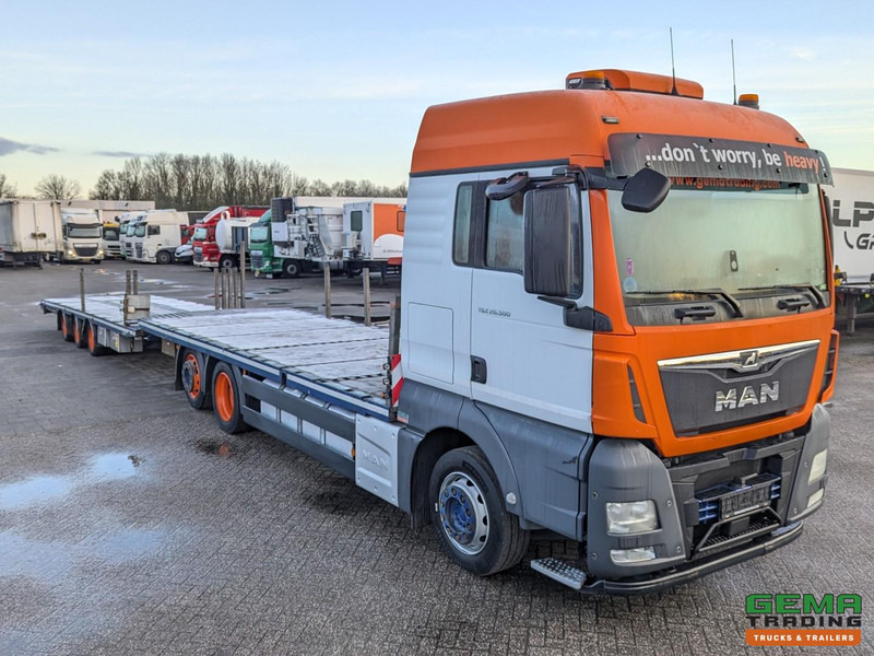 MAN TGX 26.500 6x2/4 LL Euro6 - Retarder + Recker FZ3 3-Assige Aanhanger - Uitschuifbaar - Caminhão transporte de veículos: foto 3 MAN TGX 26.500 6x2/4 LL Euro6 - Retarder + Recker FZ3 3-Assige Aanhanger - Uitschuifbaar - Caminhão transporte de veículos: foto 3