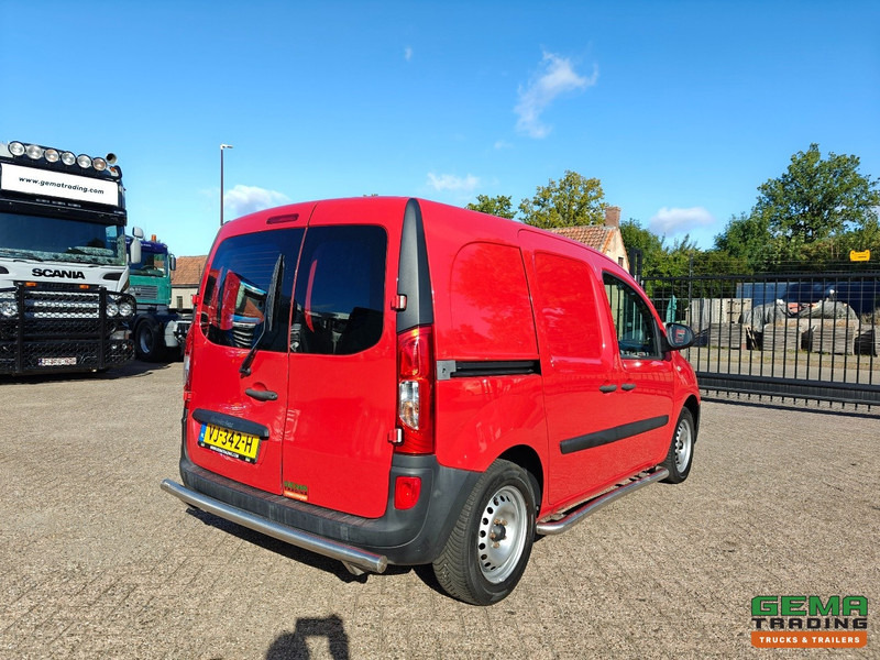 Mercedes-Benz Citan 108 CDI BlueEFFICIENCY Euro5L - Airco - 4-Seizoensbanden - Bluetooth Radio - Furgão compacto: foto 4 Mercedes-Benz Citan 108 CDI BlueEFFICIENCY Euro5L - Airco - 4-Seizoensbanden - Bluetooth Radio - Furgão compacto: foto 4