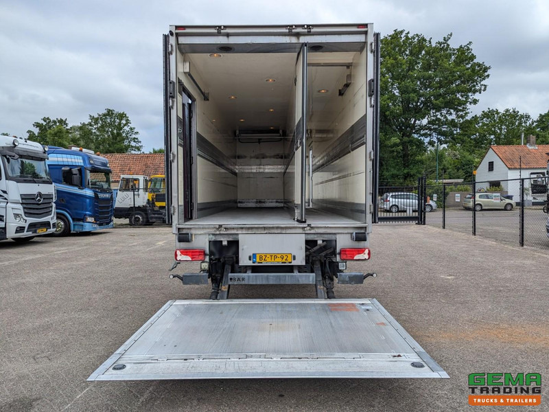 Scania P230 4x2 Dagcab Euro5 - Koel-VriesBak 8.4m + Carrier Supra 950MT + Laadklep 2000kg - Caminhão frigorífico: foto 4 Scania P230 4x2 Dagcab Euro5 - Koel-VriesBak 8.4m + Carrier Supra 950MT + Laadklep 2000kg - Caminhão frigorífico: foto 4