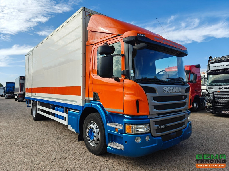 Scania P280 4x2 Dagcab Euro6 - GeslotenBak 7.4M + Laadklep 1500KG - Navi - Caminhão furgão: foto 4 Scania P280 4x2 Dagcab Euro6 - GeslotenBak 7.4M + Laadklep 1500KG - Navi - Caminhão furgão: foto 4