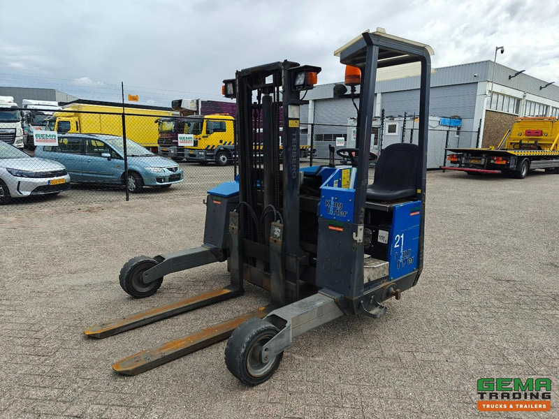 Terberg Kinglifter TKL-M-1x3 - Yanmar Diesel - 2500KG - 3523 uur - Empilhadeira montada em caminhão: foto 1 Terberg Kinglifter TKL-M-1x3 - Yanmar Diesel - 2500KG - 3523 uur - Empilhadeira montada em caminhão: foto 1