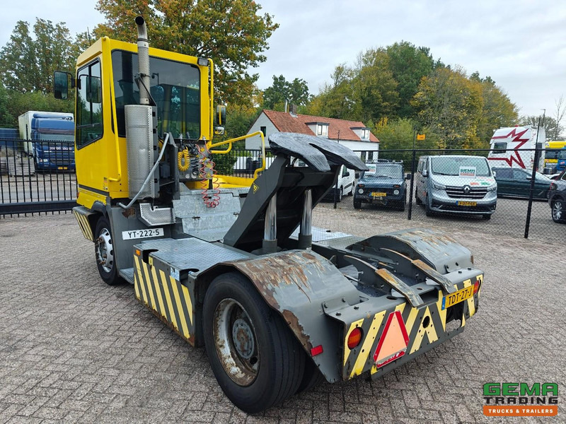 Terberg YT182 Allison - Schotel 30T - Naafreductie - Cummins - Landbouw Kenteken 40km/h - Tractor de terminal: foto 4 Terberg YT182 Allison - Schotel 30T - Naafreductie - Cummins - Landbouw Kenteken 40km/h - Tractor de terminal: foto 4