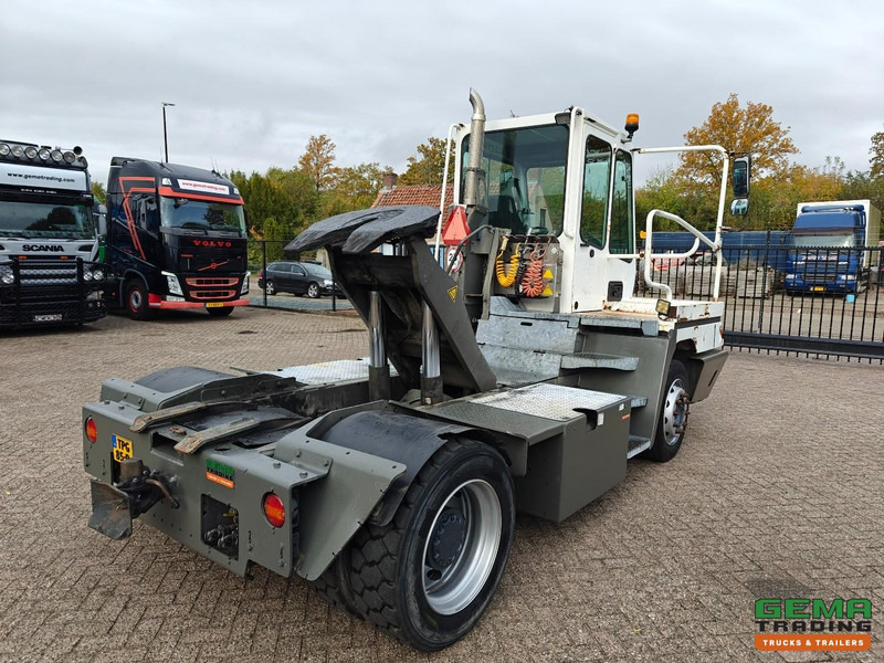 Terberg YT222 Gereviseerde Allison Versnellingsbak - Schotel 27T - Vangmuil - Cummins - Landbouw Kenteken 40km/h - Tractor de terminal: foto 3 Terberg YT222 Gereviseerde Allison Versnellingsbak - Schotel 27T - Vangmuil - Cummins - Landbouw Kenteken 40km/h - Tractor de terminal: foto 3