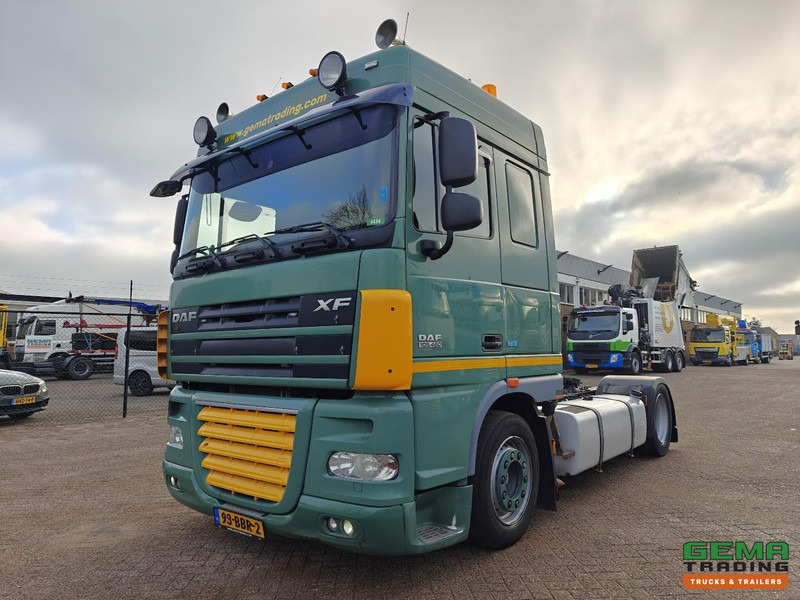 DAF FT XF105.460 4x2 Spacecab Euro5 - Mega - StandAirco - Gereedschapskist - SmartTachoV2 - 04/2026 APK - Tractor: foto 1 DAF FT XF105.460 4x2 Spacecab Euro5 - Mega - StandAirco - Gereedschapskist - SmartTachoV2 - 04/2026 APK - Tractor: foto 1