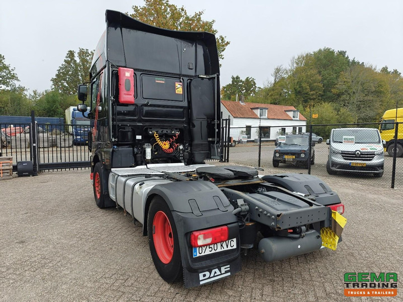 DAF FT XF460 4x2 Superspacecab Euro6A - Retarder - Dubbele Tanks - StandAirco - SMARTTacho V2 - Tractor: foto 4 DAF FT XF460 4x2 Superspacecab Euro6A - Retarder - Dubbele Tanks - StandAirco - SMARTTacho V2 - Tractor: foto 4
