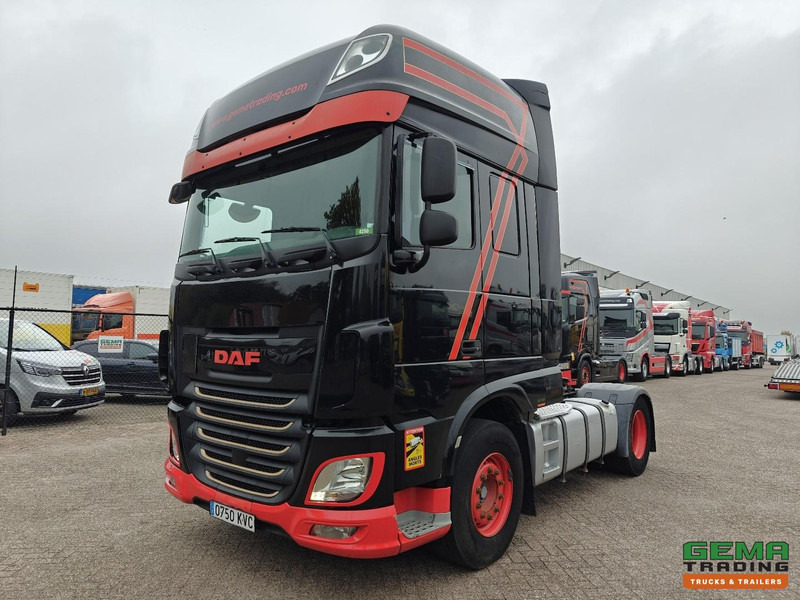 DAF FT XF460 4x2 Superspacecab Euro6A - Retarder - Dubbele Tanks - StandAirco - SMARTTacho V2 - Tractor: foto 1 DAF FT XF460 4x2 Superspacecab Euro6A - Retarder - Dubbele Tanks - StandAirco - SMARTTacho V2 - Tractor: foto 1