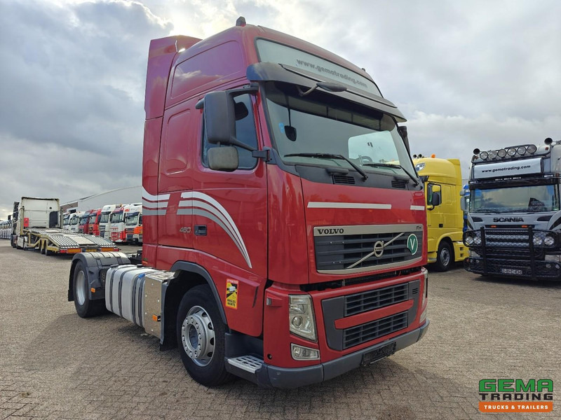 Volvo FH460 4x2 Globetrotter XL Euro5 - Handgeschakeld - Dubbele tanks - Tractor: foto 2 Volvo FH460 4x2 Globetrotter XL Euro5 - Handgeschakeld - Dubbele tanks - Tractor: foto 2