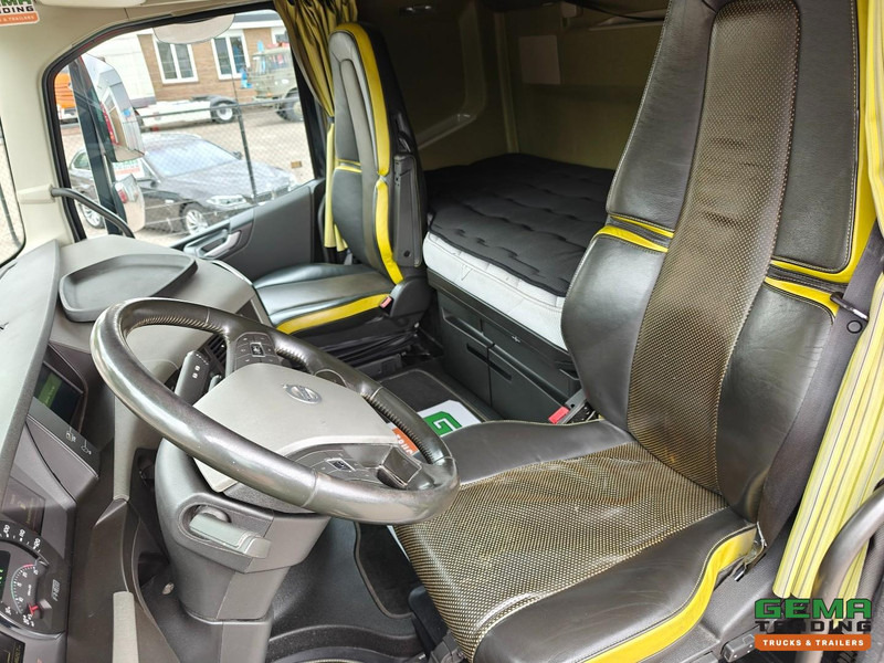 Volvo FH16-750 6x2 Globetrotter XL Euro6C - VEB+ - Volume Combi - Dubbele Tanks - IparkCool - SMARTTacho V2 - 07/2026 APK - Caminhão furgão: foto 5 Volvo FH16-750 6x2 Globetrotter XL Euro6C - VEB+ - Volume Combi - Dubbele Tanks - IparkCool - SMARTTacho V2 - 07/2026 APK - Caminhão furgão: foto 5