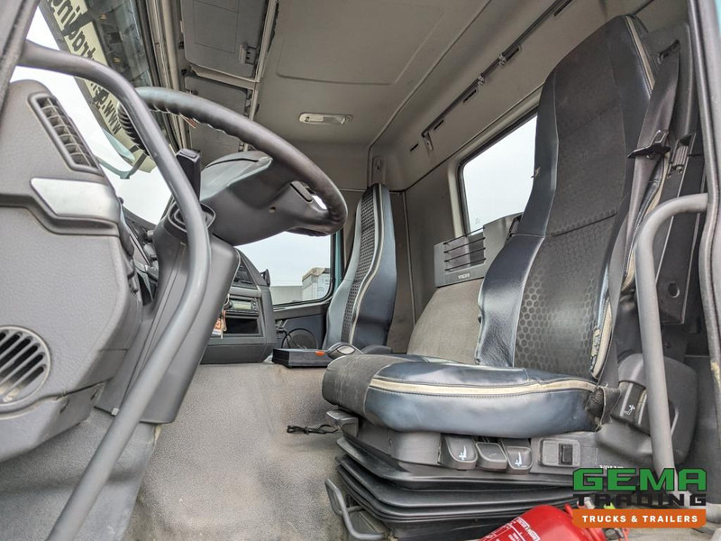 Volvo FMX410 8x4 /4 Daycab Euro5 - Haakarm 25T - CementSilo - RadioGrafisch - Hydr. Steunpoten - NaafReductie - Caminhão polibenne: foto 5 Volvo FMX410 8x4 /4 Daycab Euro5 - Haakarm 25T - CementSilo - RadioGrafisch - Hydr. Steunpoten - NaafReductie - Caminhão polibenne: foto 5