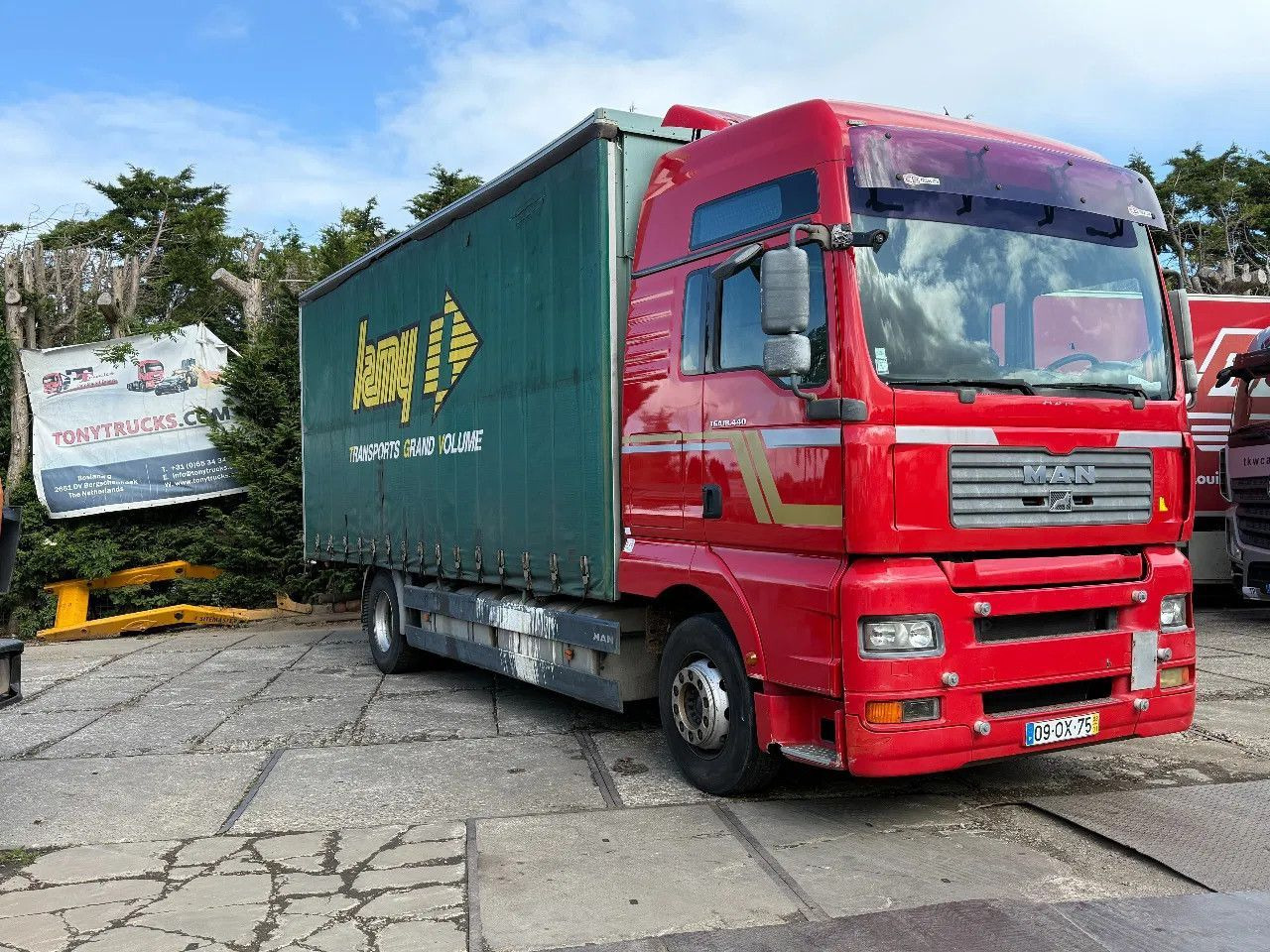 MAN TGA 18.440 4X2 BOX Spring/Air EURO3 Retarder ZF - Caminhão furgão: foto 1 MAN TGA 18.440 4X2 BOX Spring/Air EURO3 Retarder ZF - Caminhão furgão: foto 1