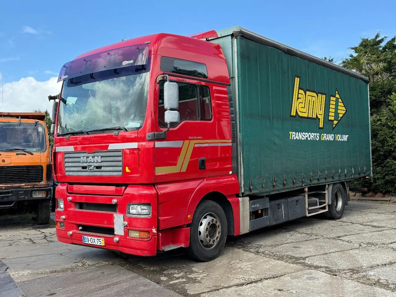 MAN TGA 18.440 4X2 BOX Spring/Air EURO3 Retarder ZF - Caminhão furgão: foto 2 MAN TGA 18.440 4X2 BOX Spring/Air EURO3 Retarder ZF - Caminhão furgão: foto 2