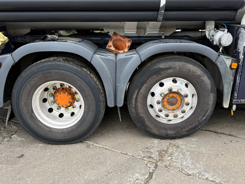 MAN TGA 26.430 6X2 Fuel Tank 21.000L 3 Comp + 2 Pump D20 Engine - Caminhão tanque: foto 5 MAN TGA 26.430 6X2 Fuel Tank 21.000L 3 Comp + 2 Pump D20 Engine - Caminhão tanque: foto 5