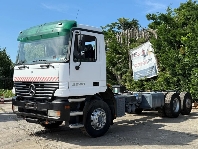 Mercedes-Benz Actros 2540 V6 6X2 Chassis Spring/Air Manual gearbox - Caminhão chassi: foto 2 Mercedes-Benz Actros 2540 V6 6X2 Chassis Spring/Air Manual gearbox - Caminhão chassi: foto 2