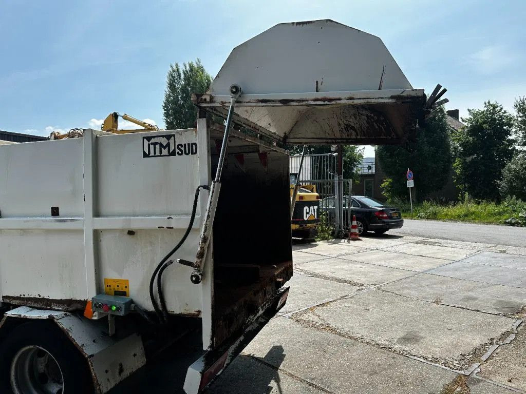 Mitsubishi Canter GARBAGE TRUCK SPRING/SPRING MANUAL GEARBO - Caminhão de lixo: foto 5 Mitsubishi Canter GARBAGE TRUCK SPRING/SPRING MANUAL GEARBO - Caminhão de lixo: foto 5