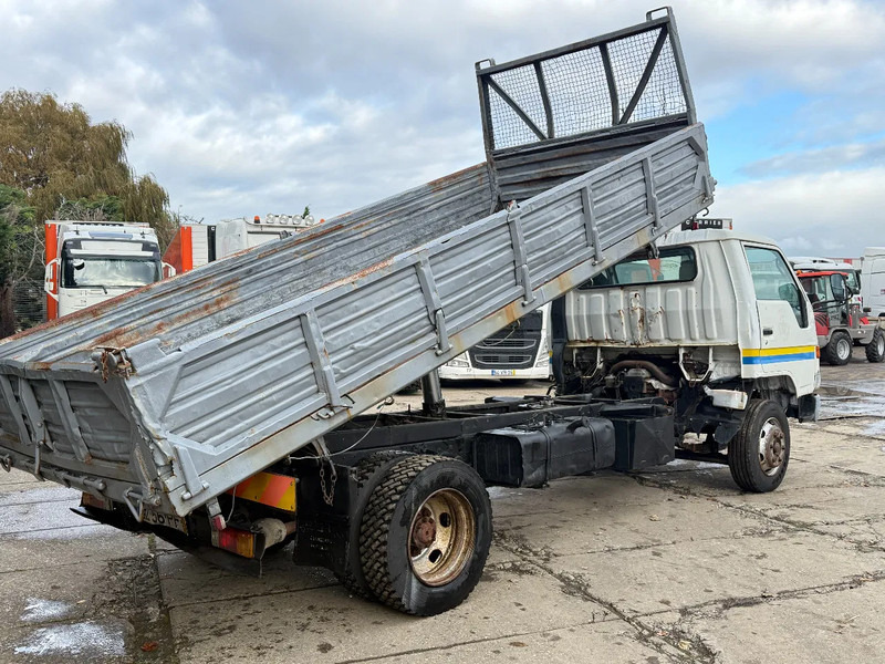 Toyota DYNA 400 4X2 Tipper Spring/Spring Manual Gearbox 7.5T - Caminhão basculante: foto 4 Toyota DYNA 400 4X2 Tipper Spring/Spring Manual Gearbox 7.5T - Caminhão basculante: foto 4