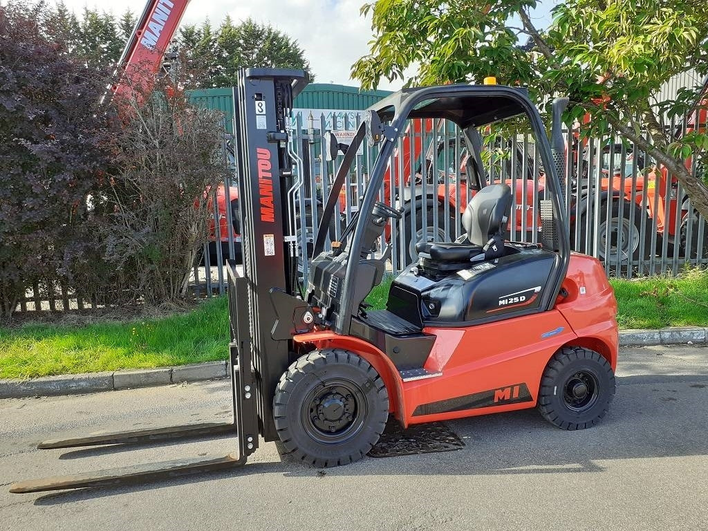 Manitou MI 25 D - Empilhadeira a diesel: foto 1 Manitou MI 25 D - Empilhadeira a diesel: foto 1