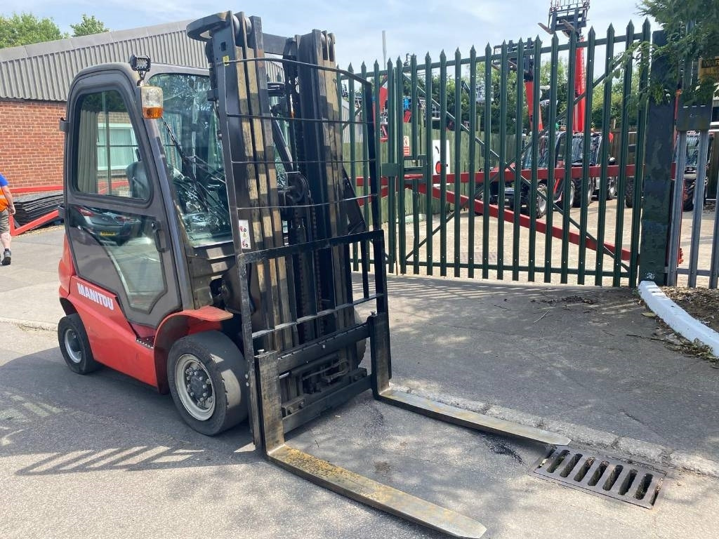 Manitou Mi25D - Empilhadeira a diesel: foto 1 Manitou Mi25D - Empilhadeira a diesel: foto 1