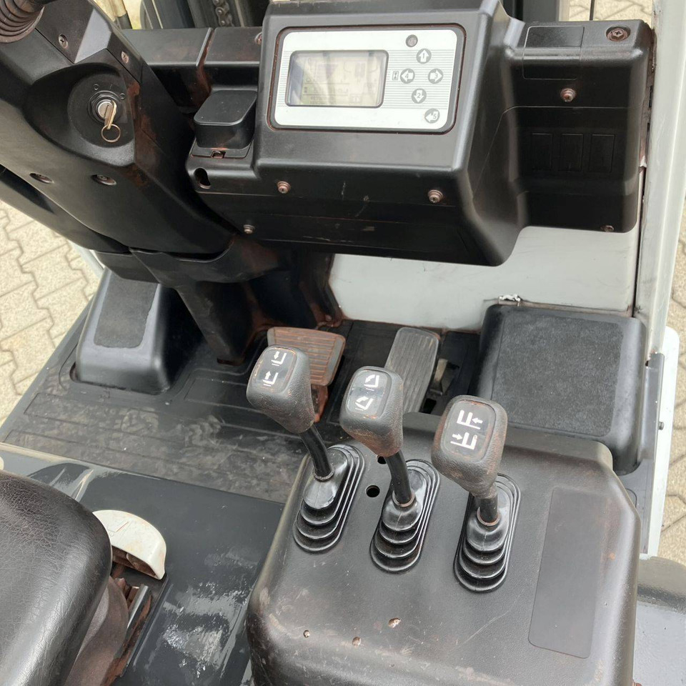 Atlet ET15 (A1N1L15Q) - Empilhadeira elétrica: foto 5 Atlet ET15 (A1N1L15Q) - Empilhadeira elétrica: foto 5