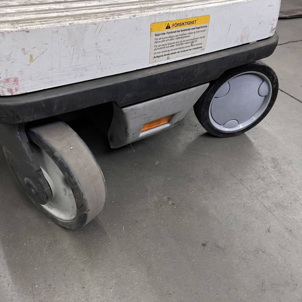 Crown Wave 50-118 - Order-picker: foto 5 Crown Wave 50-118 - Order-picker: foto 5