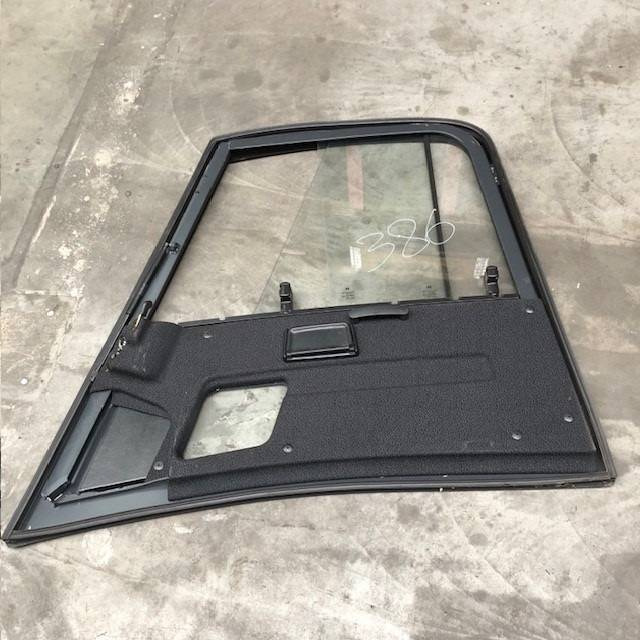 Door right for Linde series 386 - Porta e peças de Equipamento de movimentação: foto 4 Door right for Linde series 386 - Porta e peças de Equipamento de movimentação: foto 4