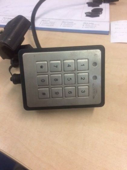 Electronic control unit FDE- 20/13 CE - Centralina electrónica de Equipamento de movimentação: foto 1 Electronic control unit FDE- 20/13 CE - Centralina electrónica de Equipamento de movimentação: foto 1