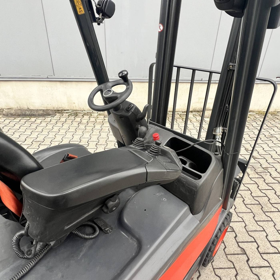 Linde E15 (386-02) EVO - Empilhadeira elétrica: foto 5 Linde E15 (386-02) EVO - Empilhadeira elétrica: foto 5