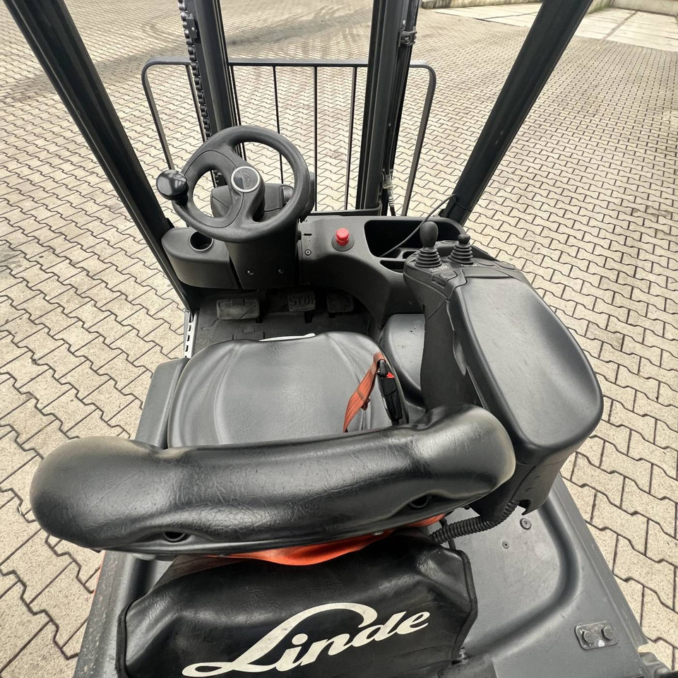 Linde E15 (386-02) EVO - Empilhadeira elétrica: foto 4 Linde E15 (386-02) EVO - Empilhadeira elétrica: foto 4