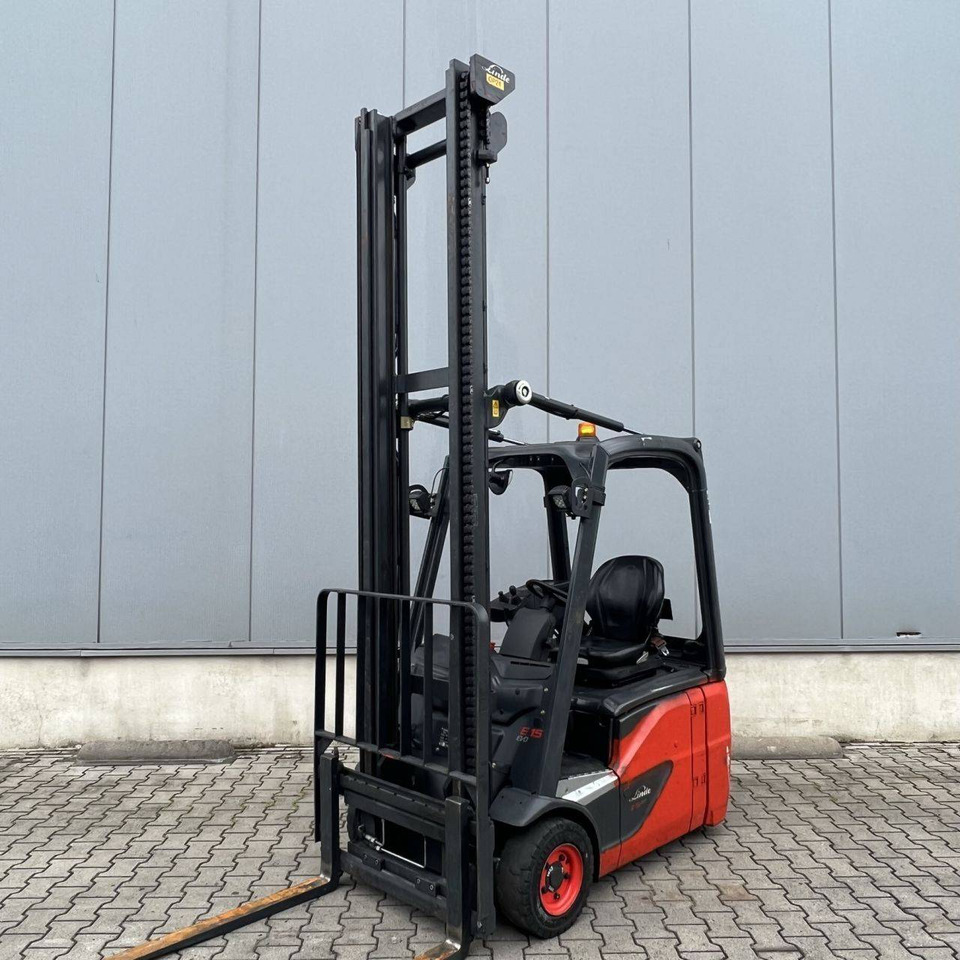 Linde E15 (386-02) EVO - Empilhadeira elétrica: foto 1 Linde E15 (386-02) EVO - Empilhadeira elétrica: foto 1