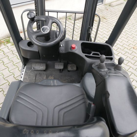 Linde E16C (386-02) EVO - Empilhadeira elétrica: foto 4 Linde E16C (386-02) EVO - Empilhadeira elétrica: foto 4
