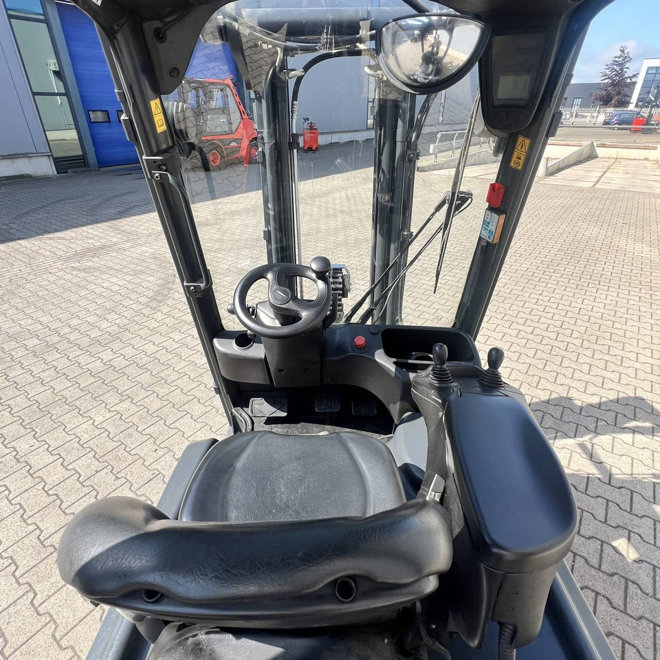 Linde E16PH (386-02) EVO - Empilhadeira elétrica: foto 5 Linde E16PH (386-02) EVO - Empilhadeira elétrica: foto 5