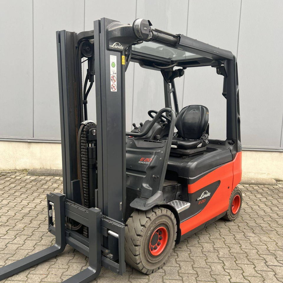 Linde E20R (387) Roadster - Empilhadeira elétrica: foto 1 Linde E20R (387) Roadster - Empilhadeira elétrica: foto 1