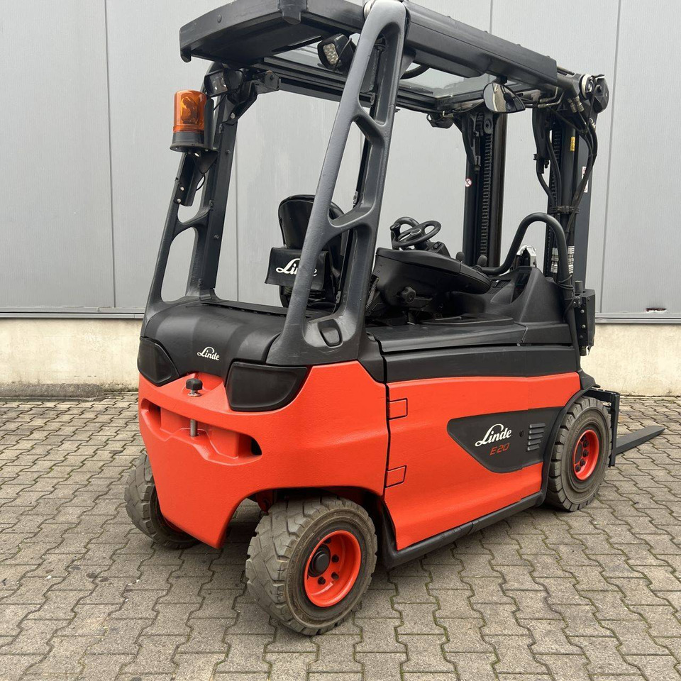 Linde E20R (387) Roadster - Empilhadeira elétrica: foto 4 Linde E20R (387) Roadster - Empilhadeira elétrica: foto 4