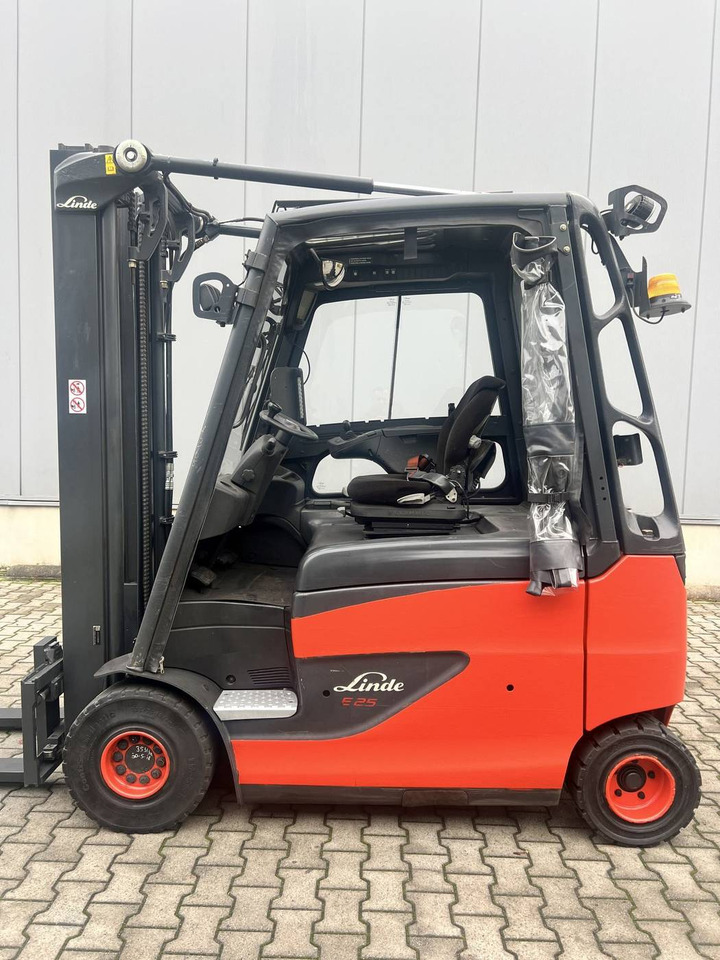 Linde E25/600HL (387) - Empilhadeira elétrica: foto 2 Linde E25/600HL (387) - Empilhadeira elétrica: foto 2