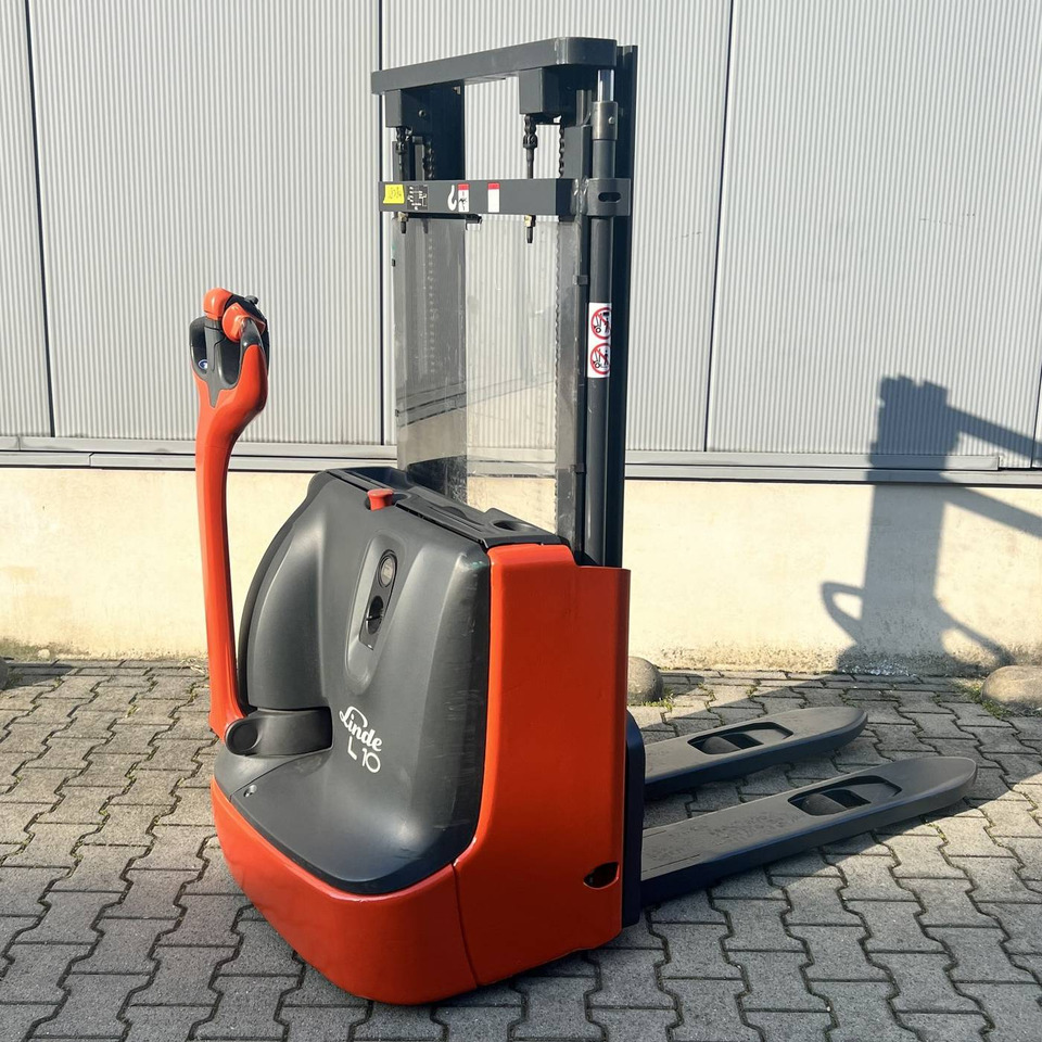 Linde L10 (1172) - Stacker: foto 1 Linde L10 (1172) - Stacker: foto 1