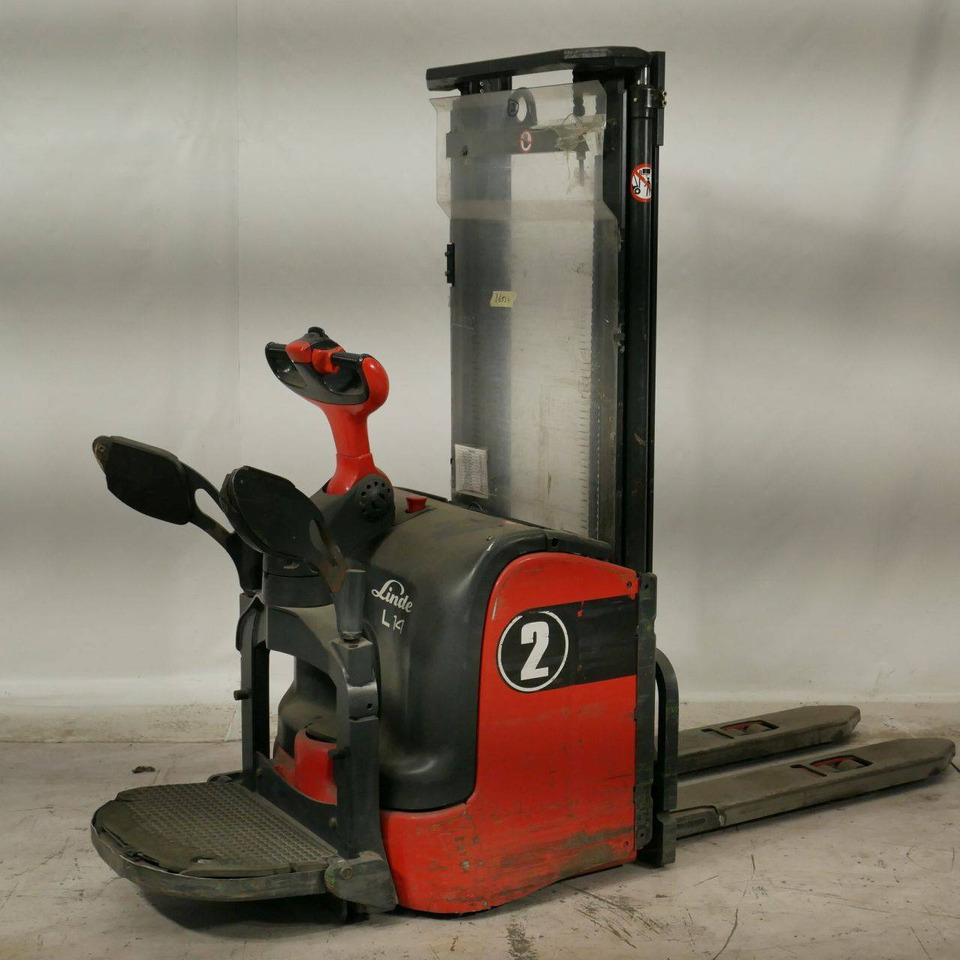 Linde L14AP (372) - Stacker: foto 1 Linde L14AP (372) - Stacker: foto 1