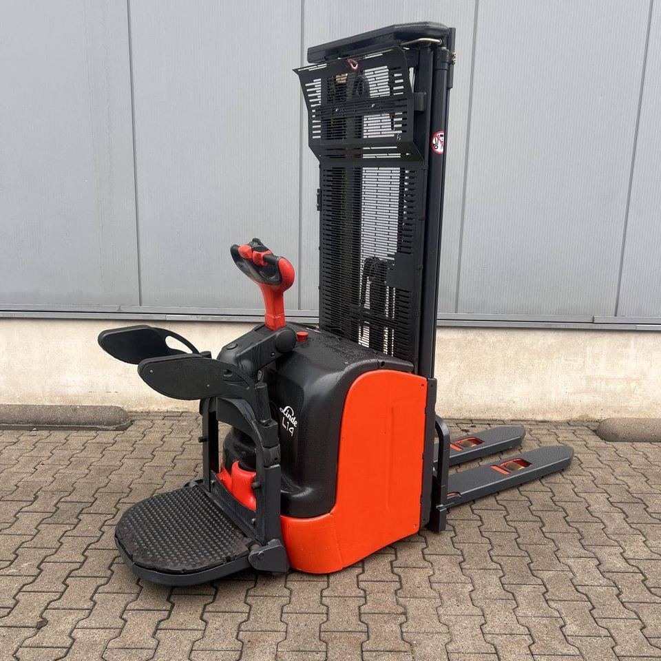 Linde L14AP (372) - Stacker: foto 1 Linde L14AP (372) - Stacker: foto 1