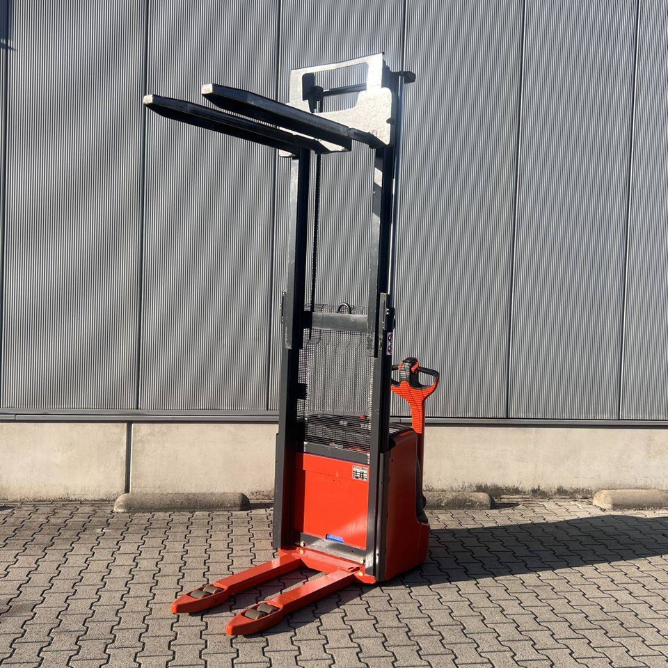 Linde L14C (1169) - Stacker: foto 3 Linde L14C (1169) - Stacker: foto 3