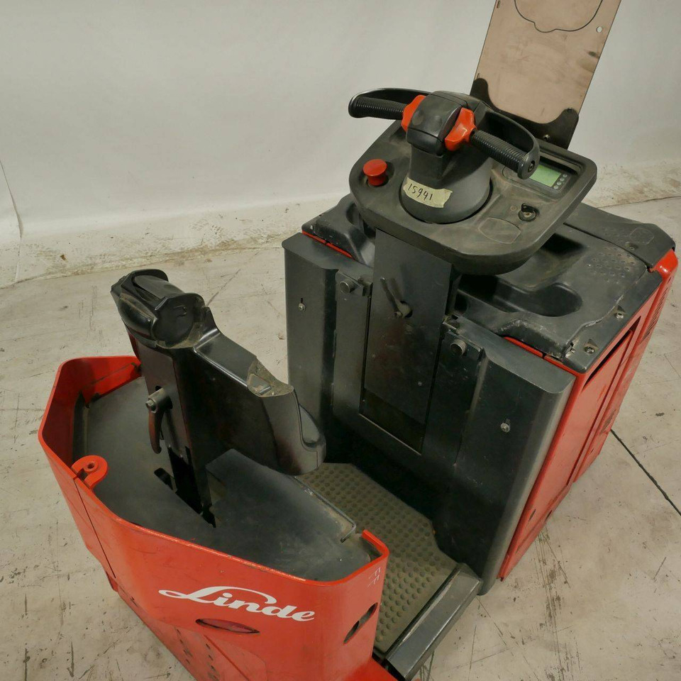 Linde P50C (1190) - Trator elétrics: foto 3 Linde P50C (1190) - Trator elétrics: foto 3