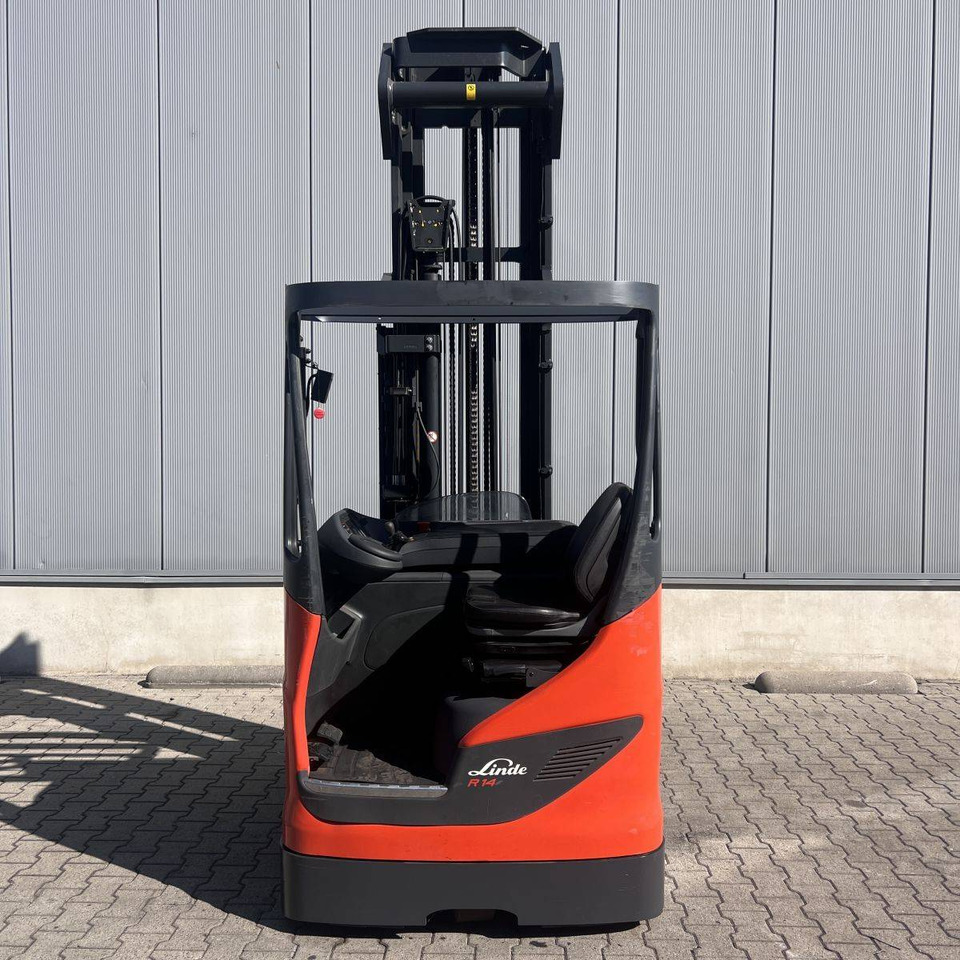 Linde R14 (1120) - Empilhador retráctil: foto 1 Linde R14 (1120) - Empilhador retráctil: foto 1