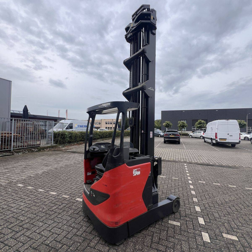 Linde R14 HD (1120) - Empilhador retráctil: foto 1 Linde R14 HD (1120) - Empilhador retráctil: foto 1