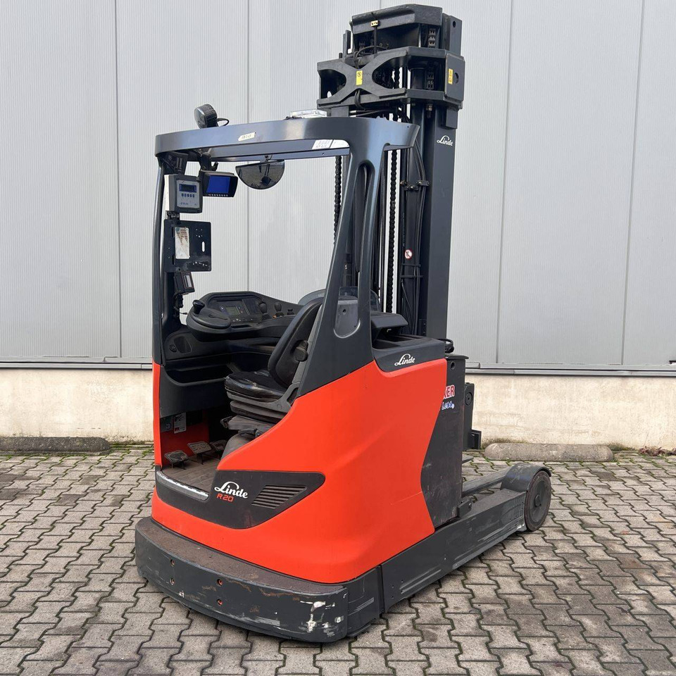 Linde R20 HD (1120) - Empilhador retráctil: foto 1 Linde R20 HD (1120) - Empilhador retráctil: foto 1