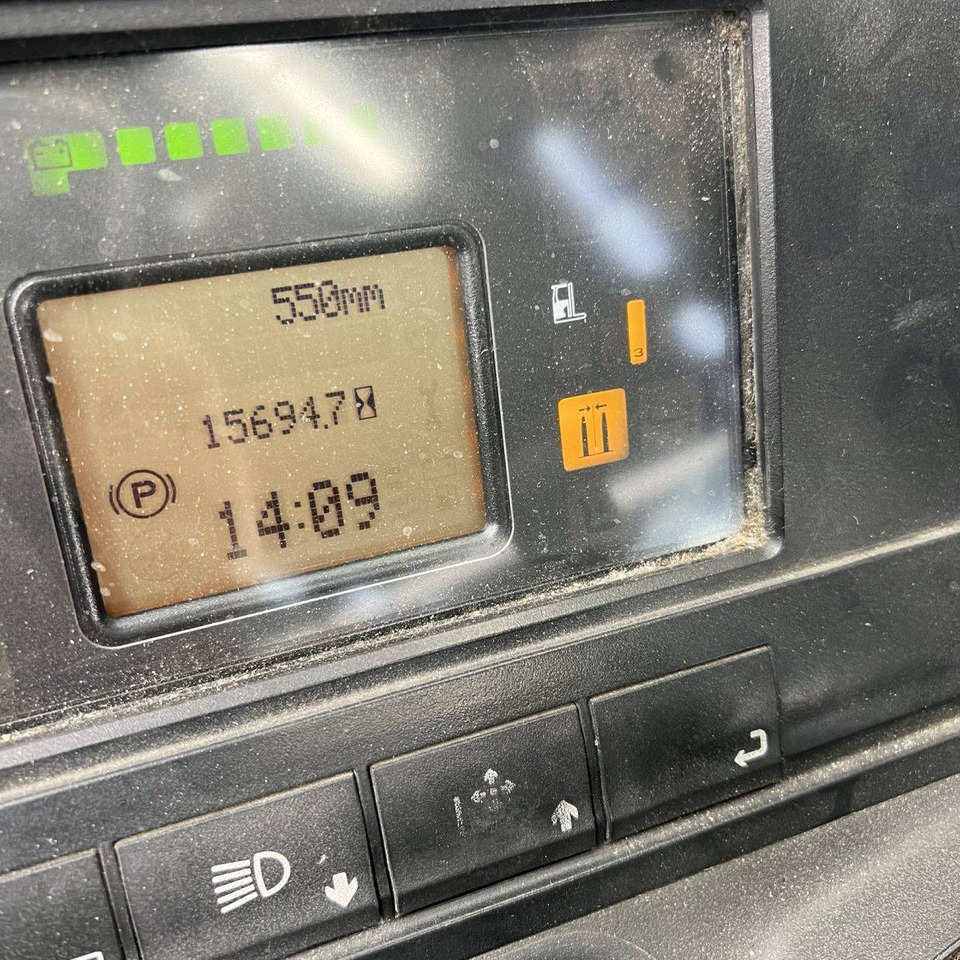 Linde R20 HD (1120) - Empilhador retráctil: foto 3 Linde R20 HD (1120) - Empilhador retráctil: foto 3