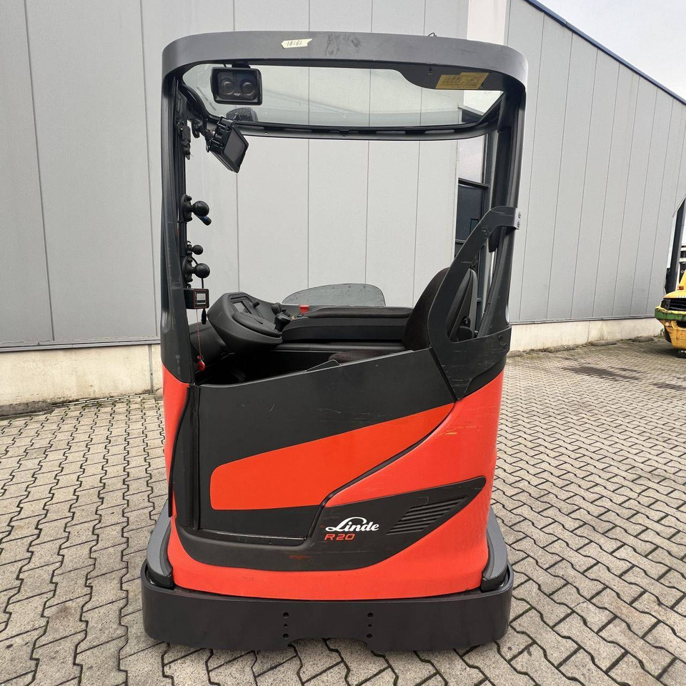 Linde R20W (1120) - Empilhador retráctil: foto 3 Linde R20W (1120) - Empilhador retráctil: foto 3